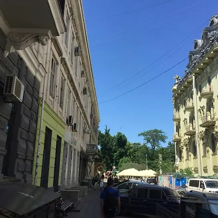 Fiesta Apartment Odesa
